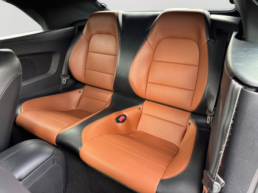 Used 2019 Ford Mustang Premium RWD image 15