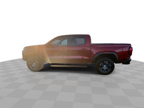 Used 2024 GMC Canyon AT4 w/ Canyon Safety Plus Package image 5