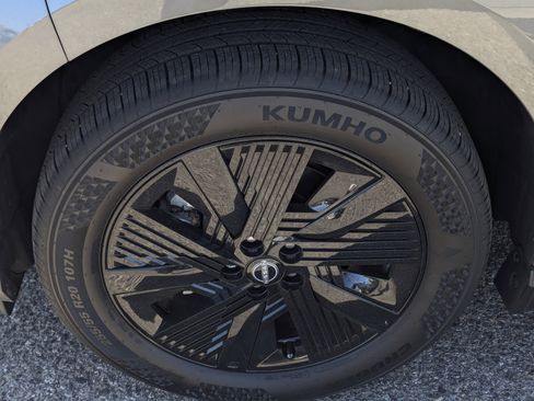 Used 2025 Nissan Murano SV image 7