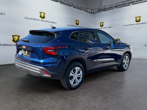 Used 2024 Chevrolet Trax LS FWD image 5