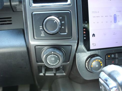 Used 2016 Ford F150 XLT w/ Equipment Group 302A Luxury AWD/4WD image 19