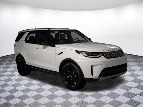 New 2026 Land Rover Discovery S AWD/4WD image 7
