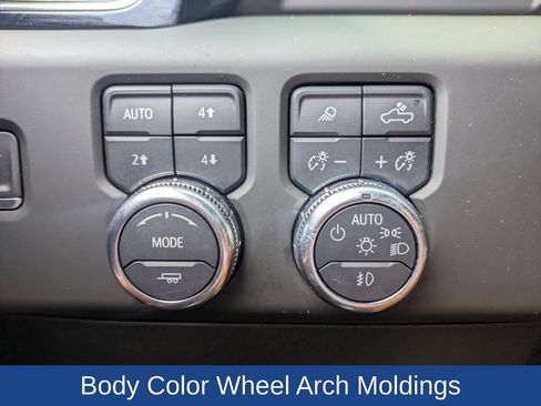 Used 2025 GMC Sierra 2500 Denali Ultimate AWD/4WD image 25