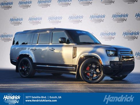 Used 2024 Land Rover Defender 130 X image 1