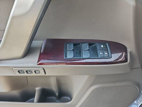 Used 2017 Lexus GX 460 Premium AWD/4WD image 25