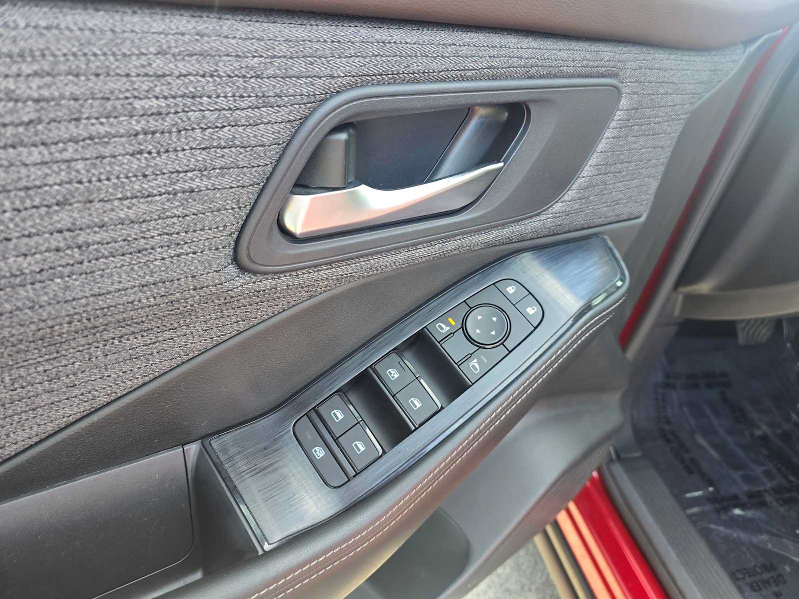 Used 2023 Nissan Rogue SV FWD image 19