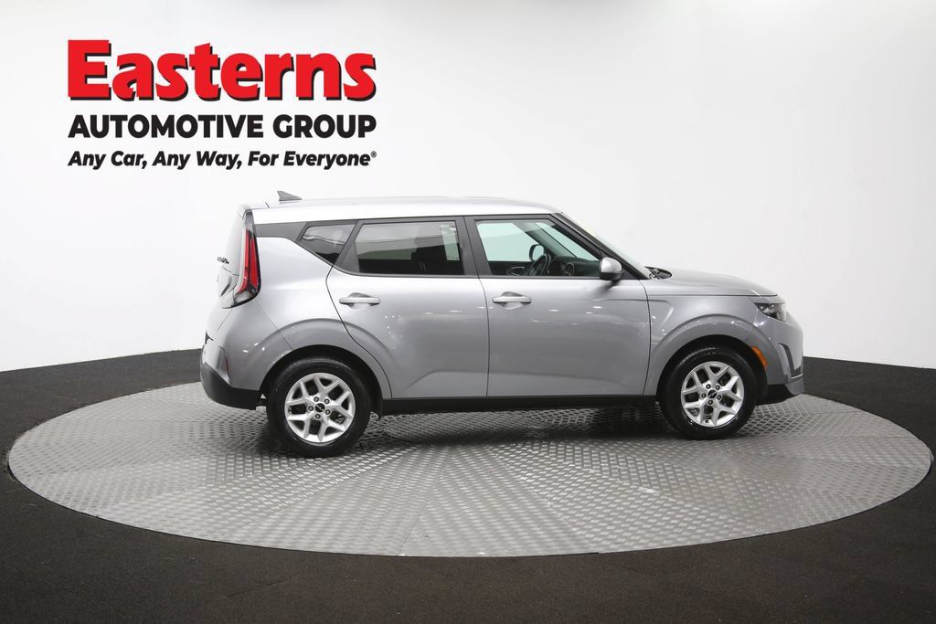 Used 2023 Kia Soul LX w/ Option Group 015 FWD image 46