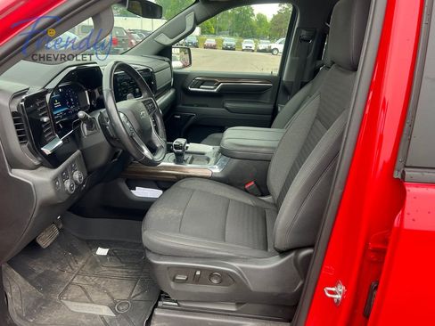Used 2023 Chevrolet Silverado 1500 RST w/ Rally Edition AWD/4WD image 6