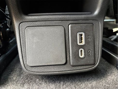 Used 2021 Buick Encore GX Select w/ Sport Touring Package FWD image 36