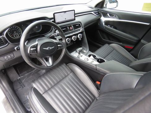 Used 2022 Genesis G70 2.0T w/ Prestige Package image 14