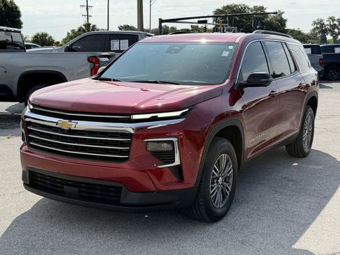 Certified 2026 Chevrolet Traverse LT w/ Driver Confidence Package AWD/4WD image 10