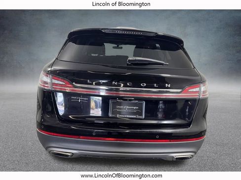 Used 2022 Lincoln Nautilus Reserve AWD/4WD image 7