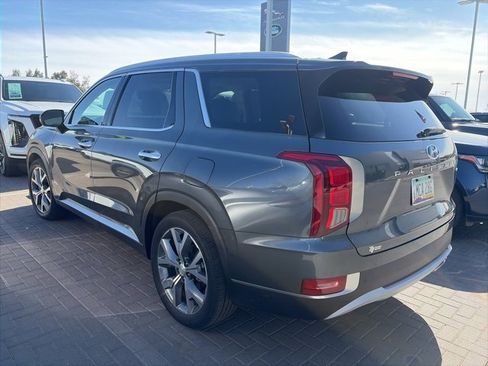 Used 2021 Hyundai Palisade SEL w/ Premium Package image 2