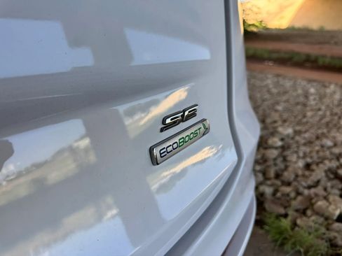 Used 2019 Ford Fusion SE FWD image 20