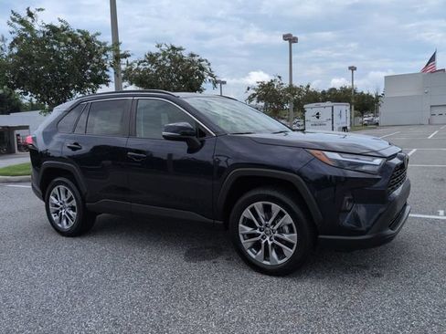 Used 2022 Toyota RAV4 XLE Premium FWD image 2