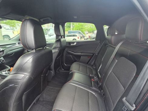 Used 2024 Ford Escape ST-Line Select AWD/4WD image 10