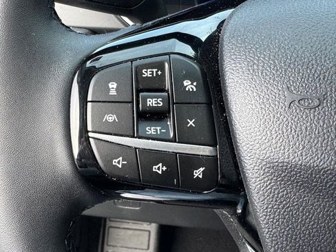 Used 2022 Ford Escape Titanium w/ Class II Trailer Tow Package image 21