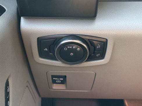 Used 2015 Ford F150 XL w/ Equipment Group 101A Mid AWD/4WD image 26