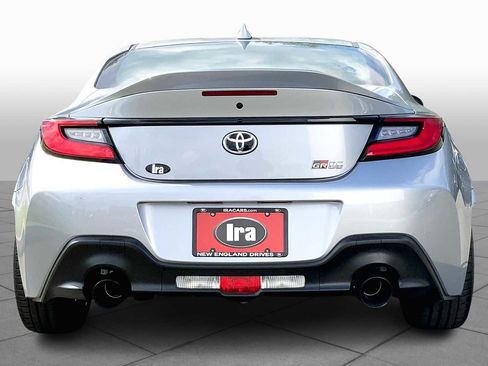 New 2025 Toyota GR86 Premium image 4