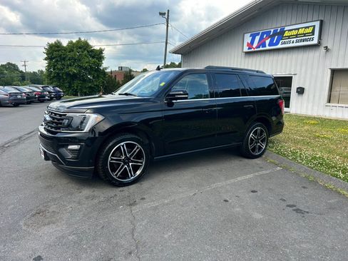 Used 2020 Ford Expedition Limited w/ Equipment Group 303A AWD/4WD image 2