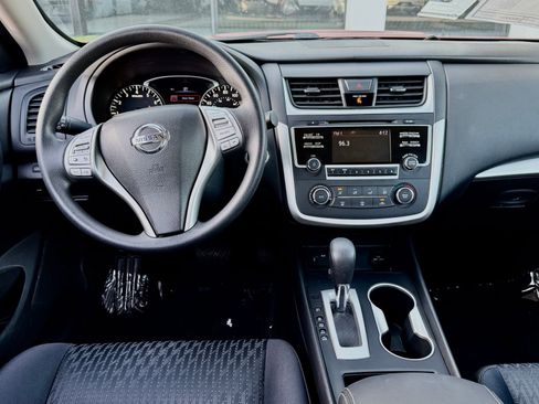 Used 2016 Nissan Altima 2.5 S w/ Power Driver Seat Package FWD image 40