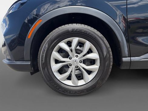 Used 2025 Honda CR-V LX image 14