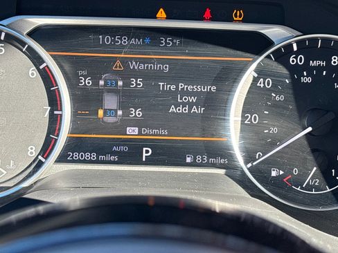 Used 2023 Nissan Rogue SV image 25