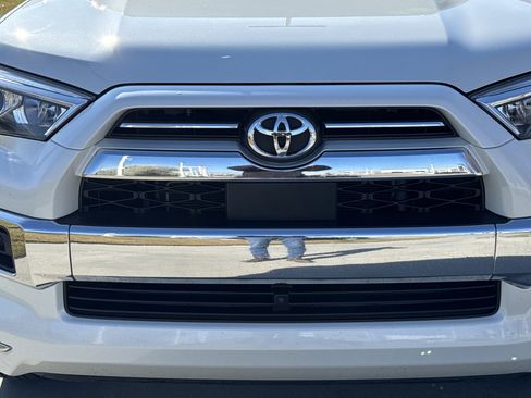 Used 2023 Toyota 4Runner Limited image 9