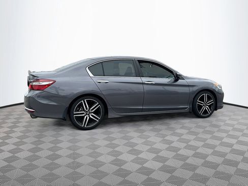 Used 2017 Honda Accord Sport Special Edition image 5