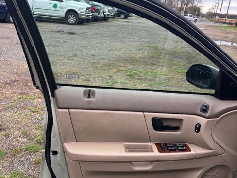 Used 2005 Mercury Sable LS image 17