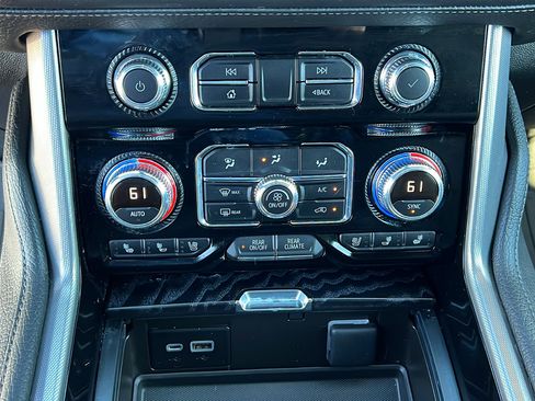 Certified 2022 GMC Yukon XL Denali image 25