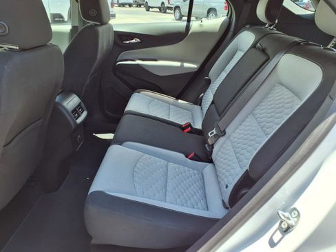 Used 2018 Chevrolet Equinox LS image 13