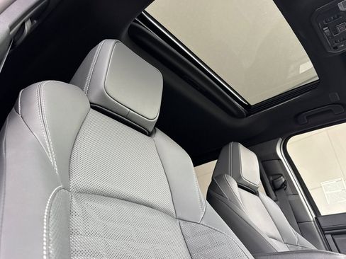 New 2025 Toyota 4Runner TRD Off-Road Premium image 19