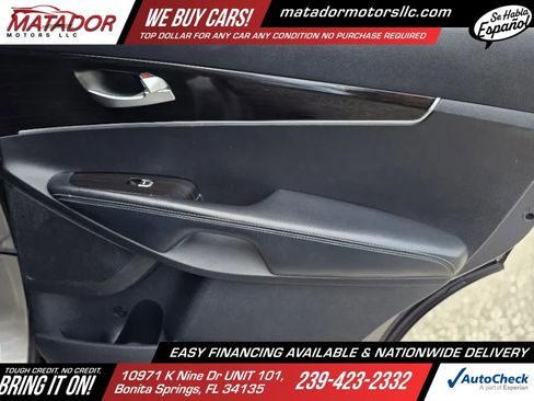 Used 2019 Kia Sorento L image 16
