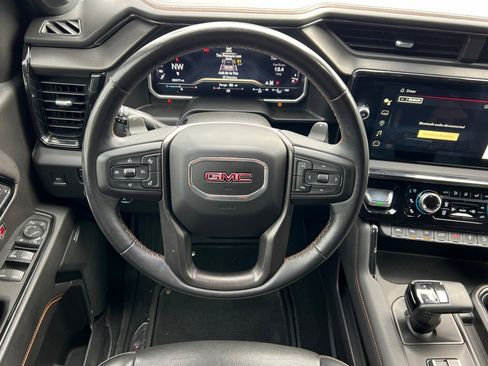 Used 2023 GMC Sierra 1500 AT4 image 15
