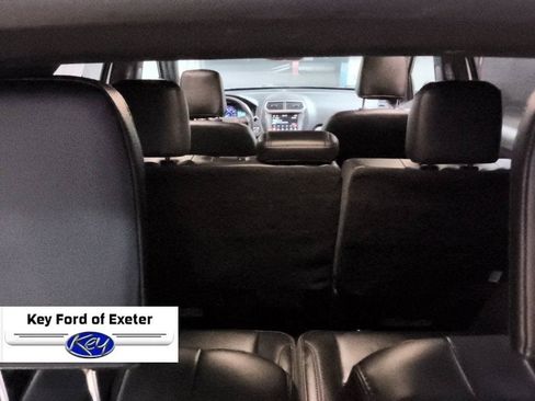 Used 2018 Ford Explorer XLT w/ Equipment Group 202A AWD/4WD image 14