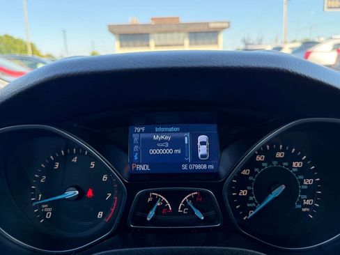 Used 2014 Ford Focus SE FWD image 17