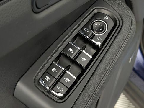 Certified 2026 Porsche Macan S AWD/4WD image 26
