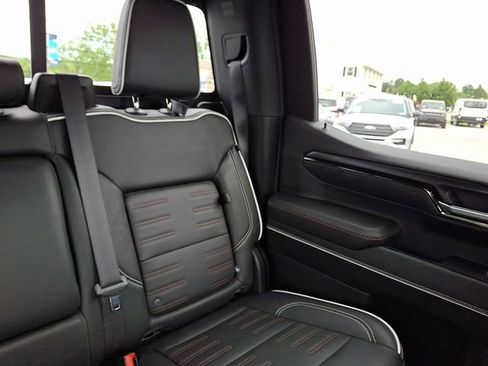 Used 2023 GMC Sierra 1500 AT4X AWD/4WD image 28