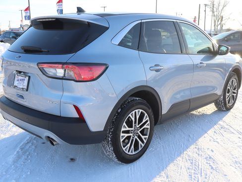 Used 2022 Ford Escape SEL w/ Technology Package image 5