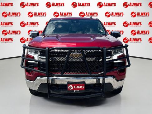 Used 2023 Chevrolet Silverado 1500 LT AWD/4WD image 2