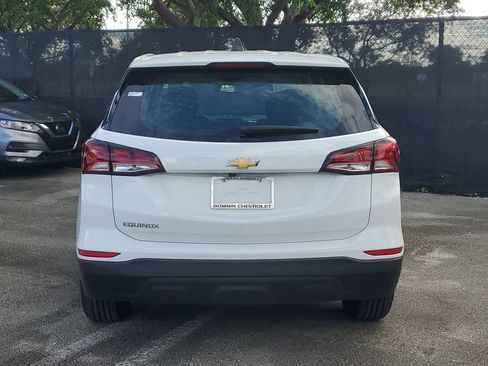 Used 2022 Chevrolet Equinox LS FWD image 6