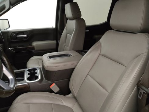 Used 2019 GMC Sierra 1500 SLT w/ SLT Premium Plus Package AWD/4WD image 17