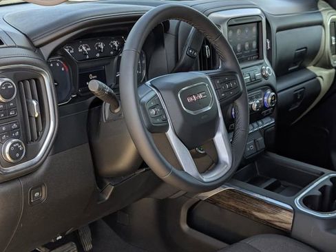 Used 2022 GMC Sierra 1500 Elevation image 28