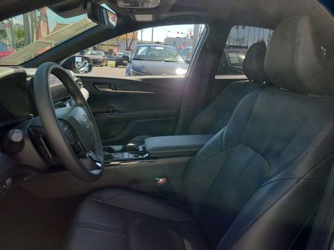 Used 2025 Toyota Camry XSE image 16