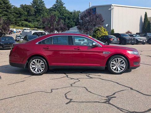 Certified 2018 Ford Taurus Limited FWD image 2
