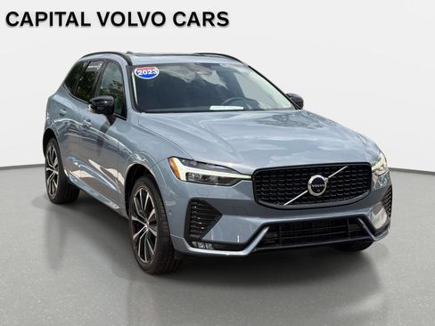 Used 2023 Volvo XC60 B5 Plus w/ Climate Package FWD image 3