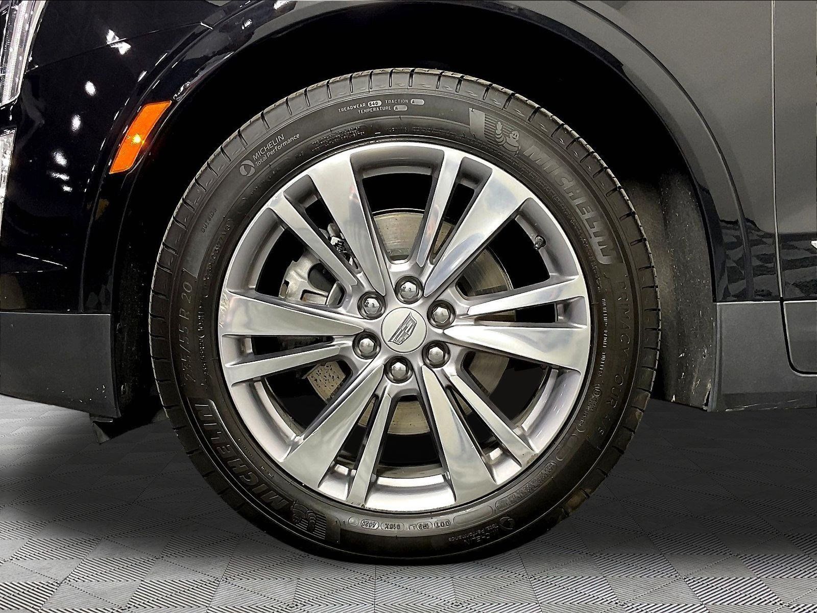 Certified 2024 Cadillac XT5 Premium Luxury FWD image 34