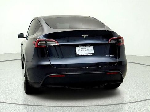 Used 2024 Tesla Model Y Long Range AWD/4WD image 6