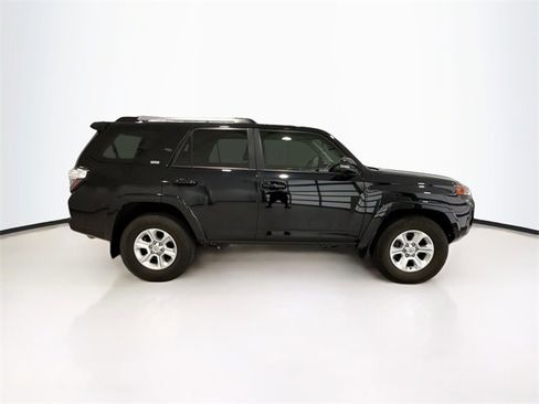 Certified 2023 Toyota 4Runner SR5 Premium image 7